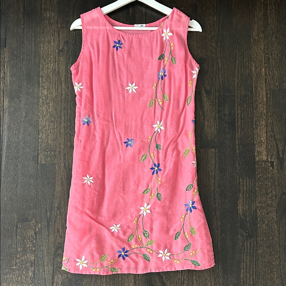 Sleeveless Daisy Embroidered Mini Dress in Coral Pink
